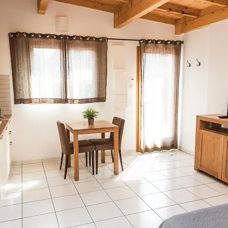 L'aurore Du Lac Hotel 3*